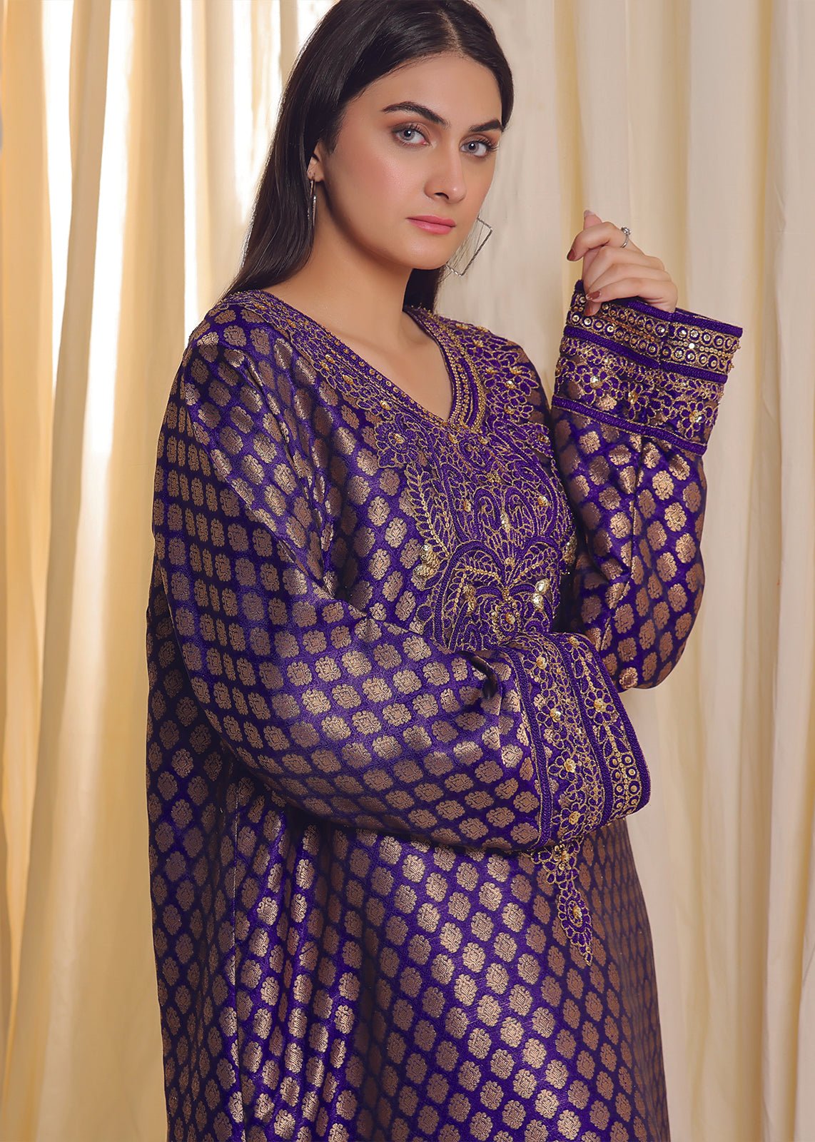 Indian Banarsi Jamawar Dress - Nawaem Altulle
