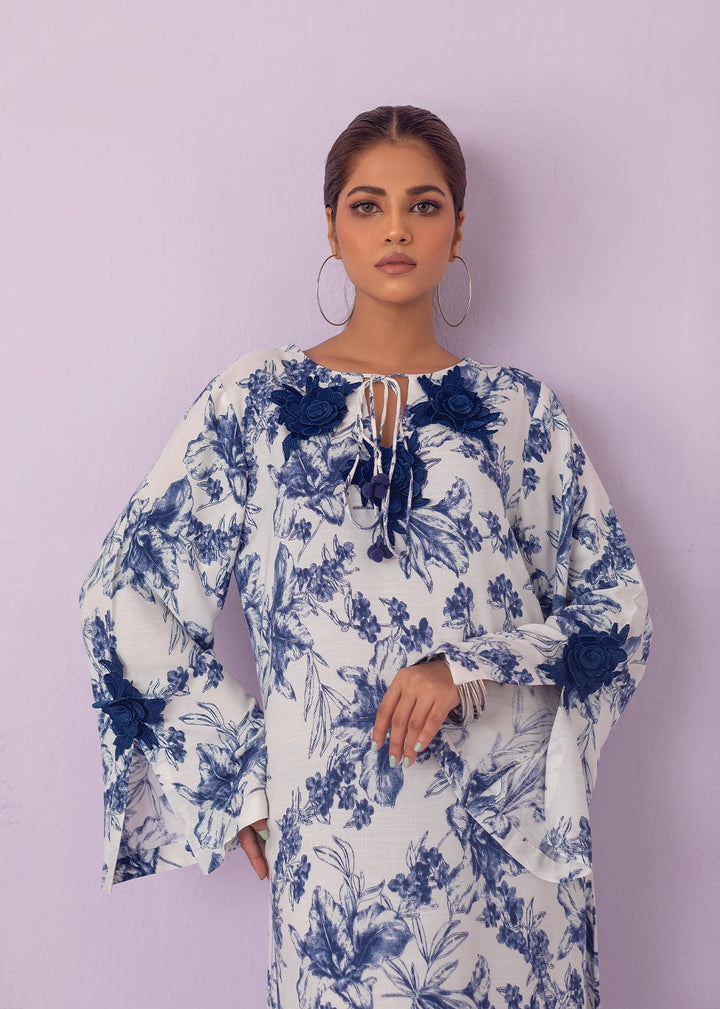 Blue Lilys - Nawaem Altulle