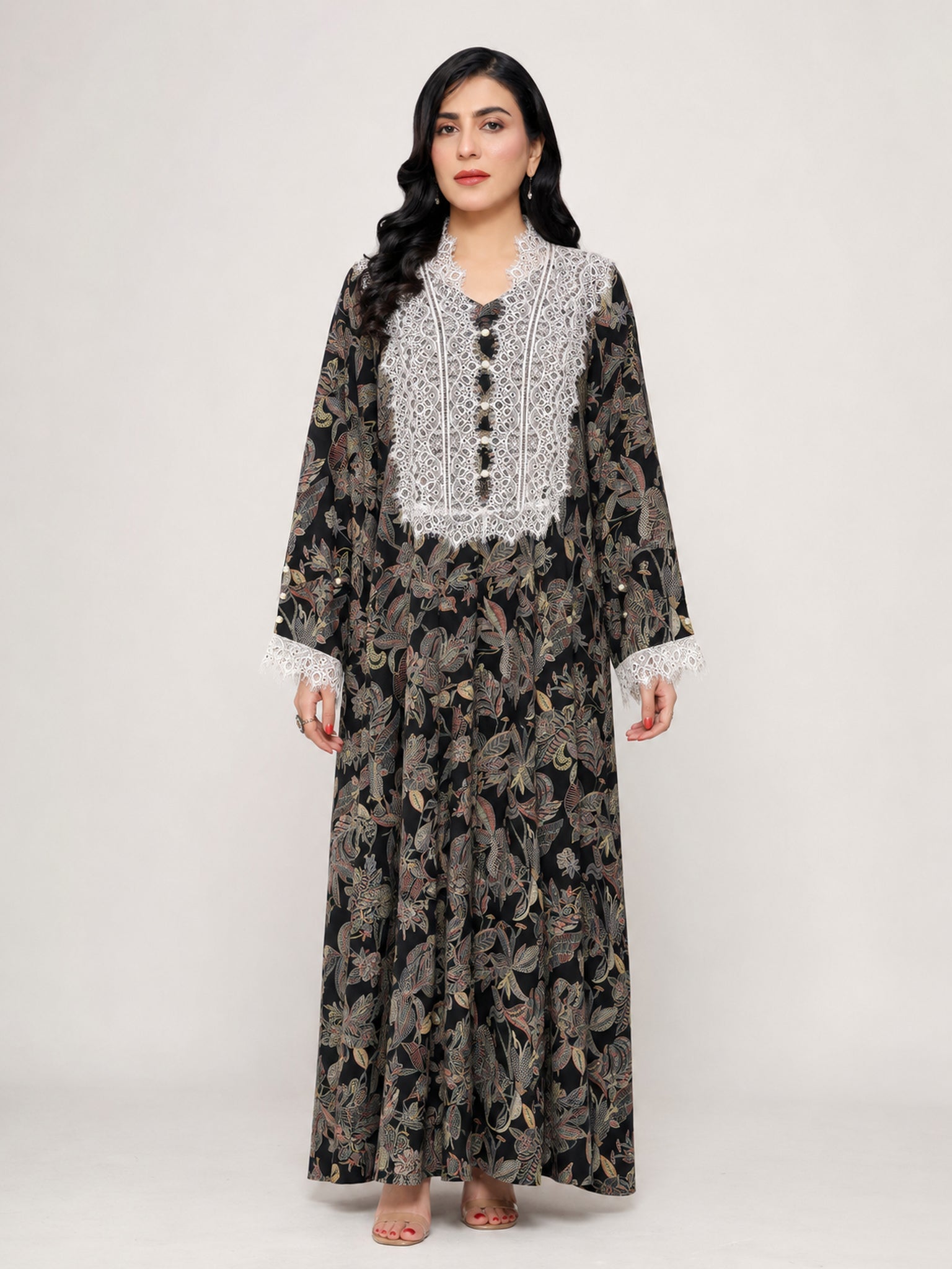 Black Botanical Cotton Mukhawara with Dantel & Pearls - Nawaem Altulle