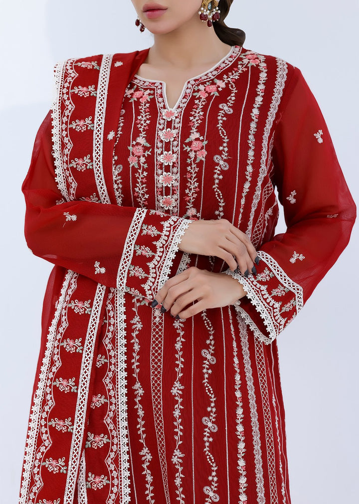 Luxurious Red Net Dress with Silk Lining: Elegant, Refined and Flowing - Nawaem Altulle