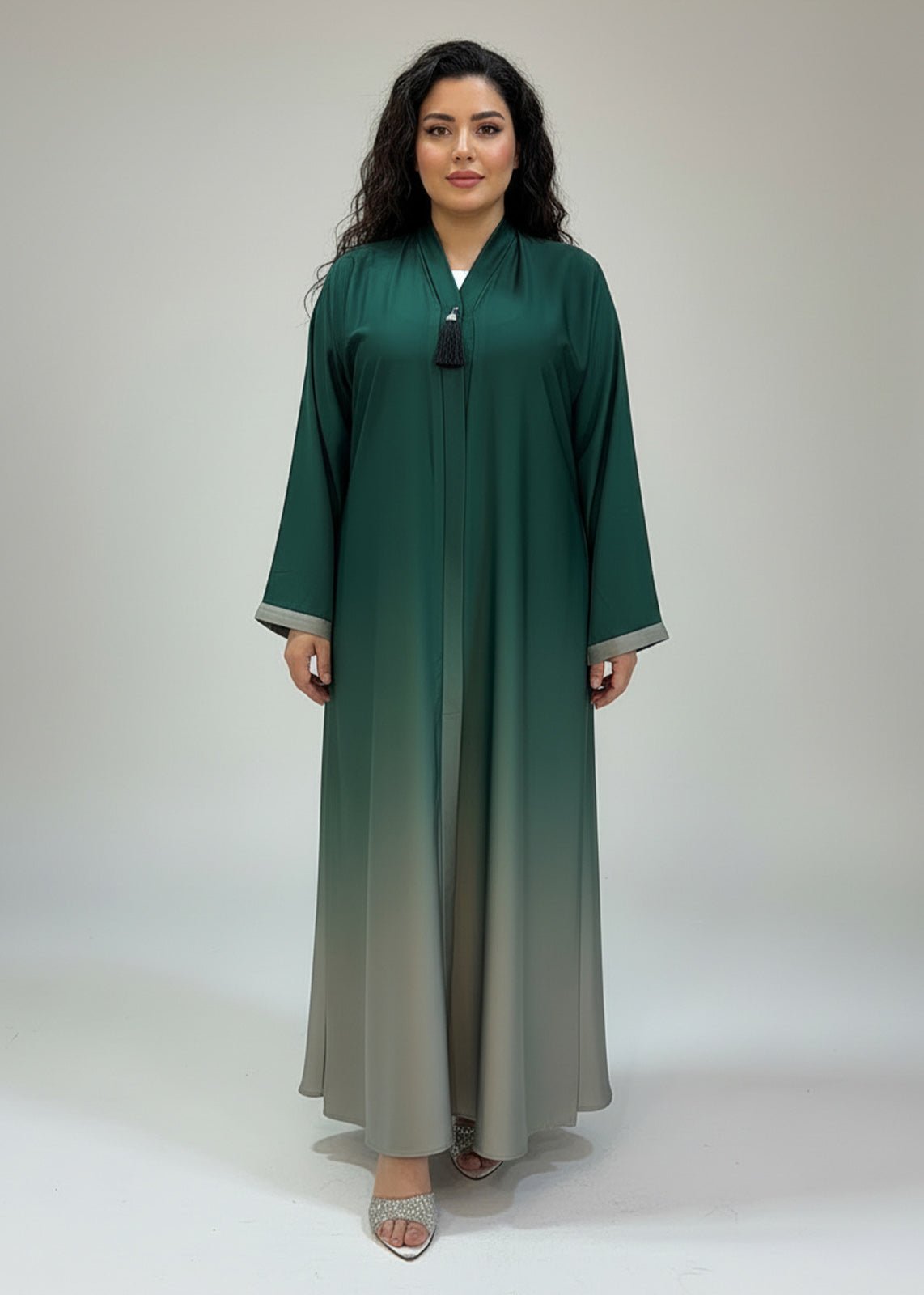 Ombré Green | عباية خضراء بتدرج لوني أنيق - Nawaem Altulle