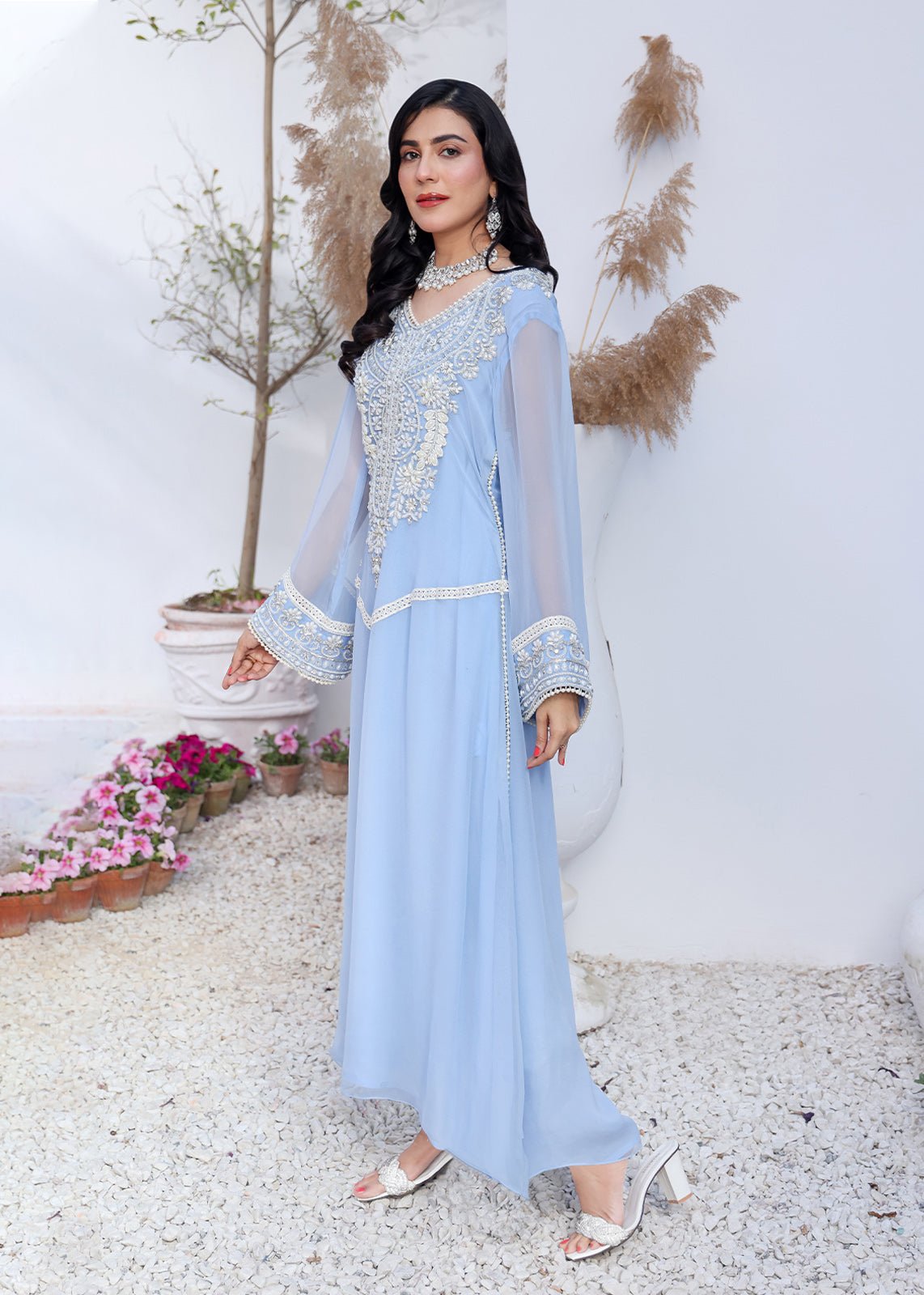 Zarqaa Alyamama - Nawaem Altulle